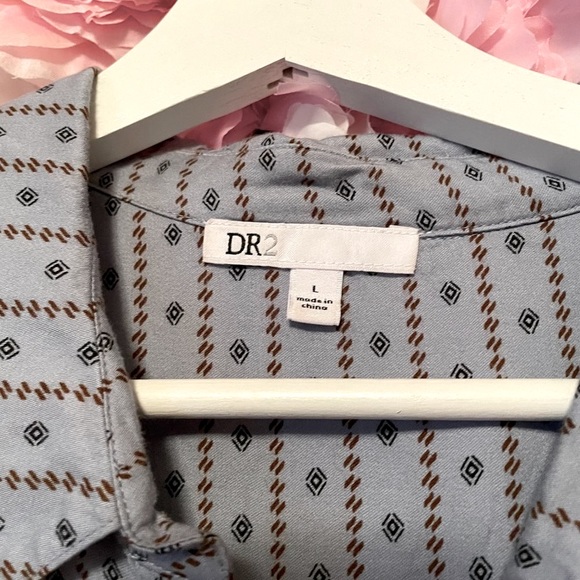 🛍️ 2 for $10 DR2 Cold Shoulder Printed Ruffle Top Sz Large - Picture 2 of 7